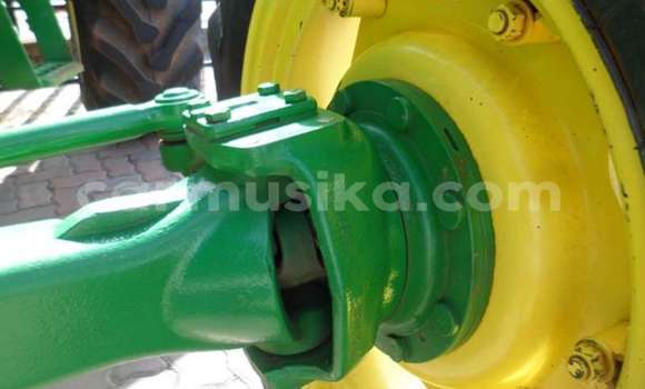 Acheter Occasion Utilitaire Caterpillar 120 Vert à Beitbridge, Matabeleland South Acheter Occasion Utilitaire Caterpillar 120 Vert à Beitbridge, Matabeleland South