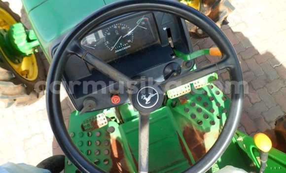 Acheter Occasion Utilitaire Caterpillar 120 Vert à Beitbridge, Matabeleland South Acheter Occasion Utilitaire Caterpillar 120 Vert à Beitbridge, Matabeleland South