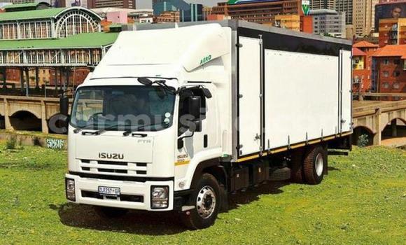 Nunua Ilio tumika Isuzu FTR 850 Nyeupe Lori ndani ya Harare nchini Harare