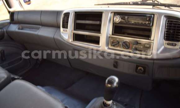 Acheter Occasion Utilitaire Hino 300 Series Blanc à Beitbridge, Matabeleland South Acheter Occasion Utilitaire Hino 300 Series Blanc à Beitbridge, Matabeleland South