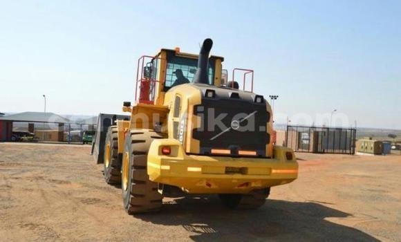 Tenga Tsaru Volvo F4 Zvimwe Rori in Harare in Harare Tenga Tsaru Volvo F4 Zvimwe Rori in Harare in Harare