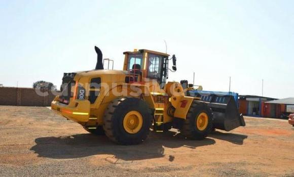 Tenga Tsaru Volvo F4 Zvimwe Rori in Harare in Harare Tenga Tsaru Volvo F4 Zvimwe Rori in Harare in Harare