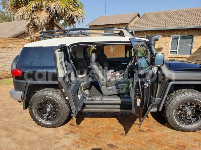 Buy Used Toyota Fj Cruiser Black Car In Harare In Harare Carmusika