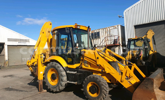 Tenga Tsaru Caterpillar 120 Zvimwe Rori in Beitbridge in Matabeleland South Tenga Tsaru Caterpillar 120 Zvimwe Rori in Beitbridge in Matabeleland South