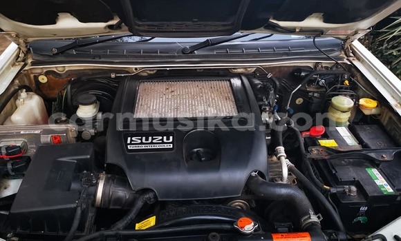 Tenga Tsaru Isuzu KB Chena Mota in Beitbridge in Matabeleland South Tenga Tsaru Isuzu KB Chena Mota in Beitbridge in Matabeleland South