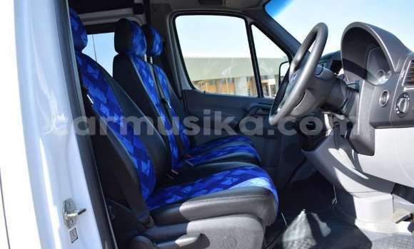 Tenga Tsaru Mercedes‒Benz CL–Class Chena Mota in Beitbridge in Matabeleland South Tenga Tsaru Mercedes‒Benz CL–Class Chena Mota in Beitbridge in Matabeleland South