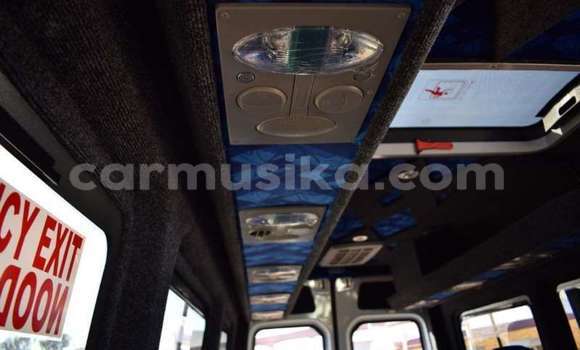 Tenga Tsaru Mercedes‒Benz CL–Class Chena Mota in Beitbridge in Matabeleland South Tenga Tsaru Mercedes‒Benz CL–Class Chena Mota in Beitbridge in Matabeleland South