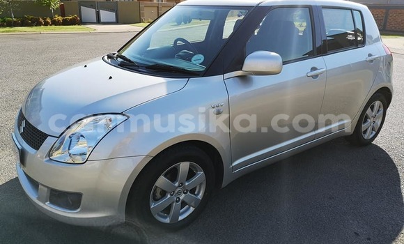 Buy Used Suzuki Swift Silver Car in Beitbridge in Matabeleland South Buy Used Suzuki Swift Silver Car in Beitbridge in Matabeleland South