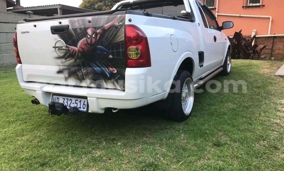 Tenga Tsaru Opel Corsa Chena Mota in Beitbridge in Matabeleland South Tenga Tsaru Opel Corsa Chena Mota in Beitbridge in Matabeleland South