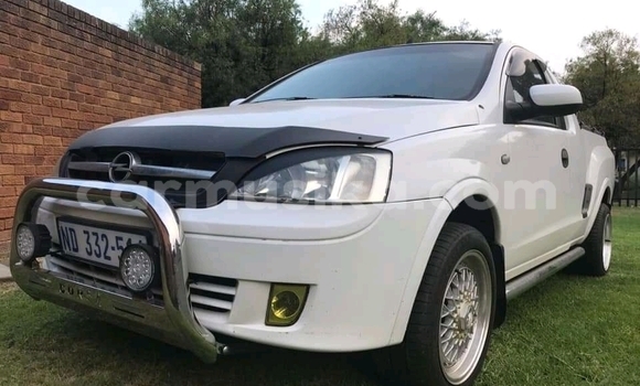 Tenga Tsaru Opel Corsa Chena Mota in Beitbridge in Matabeleland South Tenga Tsaru Opel Corsa Chena Mota in Beitbridge in Matabeleland South