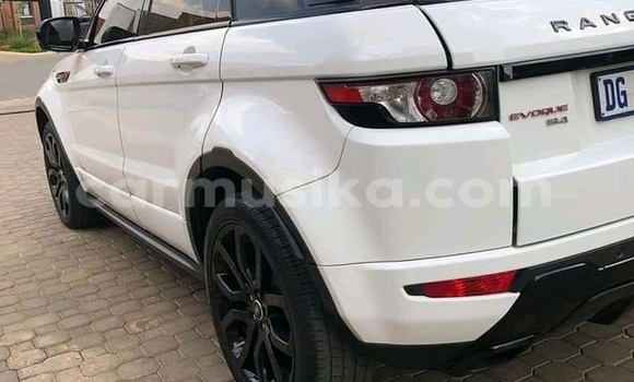 Nunua Ilio tumika Land Rover Range Rover Evoque Nyeupe Gari ndani ya Beitbridge nchini Matabeleland Kusini Nunua Ilio tumika Land Rover Range Rover Evoque Nyeupe Gari ndani ya Beitbridge nchini Matabeleland Kusini