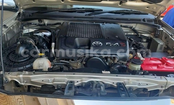 Tenga Tsaru Toyota Hilux Zvimwe Mota in Beitbridge in Matabeleland South Tenga Tsaru Toyota Hilux Zvimwe Mota in Beitbridge in Matabeleland South