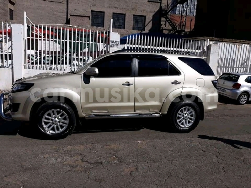 Big with watermark toyota fortuner matabeleland south beitbridge 7811