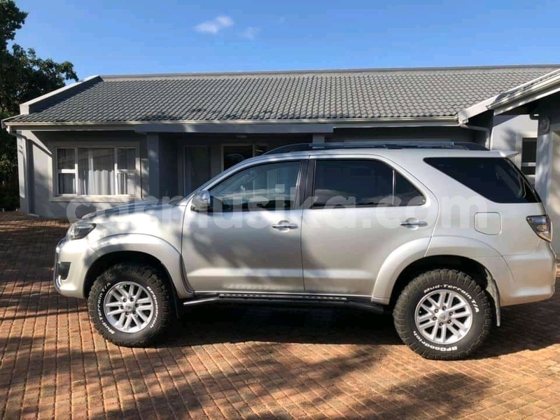 Big with watermark toyota fortuner matabeleland south beitbridge 7812