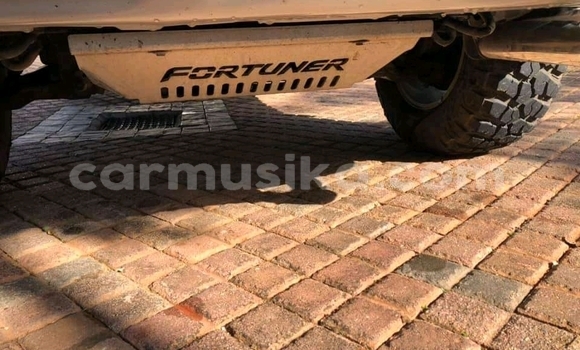 Tenga Tsaru Toyota Fortuner Chena Mota in Beitbridge in Matabeleland South Tenga Tsaru Toyota Fortuner Chena Mota in Beitbridge in Matabeleland South