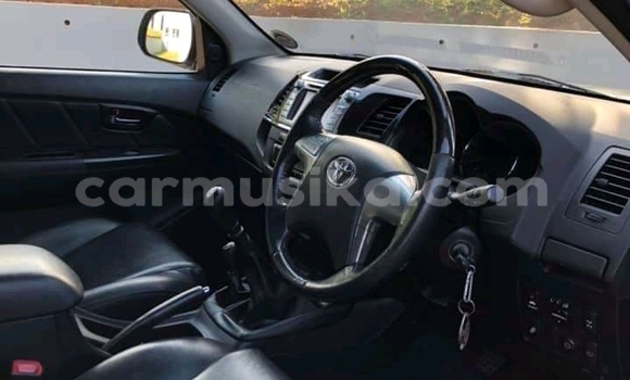 Tenga Tsaru Toyota Fortuner Chena Mota in Beitbridge in Matabeleland South Tenga Tsaru Toyota Fortuner Chena Mota in Beitbridge in Matabeleland South