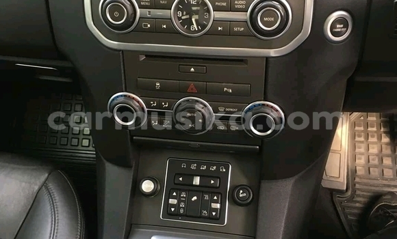 Tenga Tsaru Land Rover Discovery Nhema Mota in Beitbridge in Matabeleland South Tenga Tsaru Land Rover Discovery Nhema Mota in Beitbridge in Matabeleland South