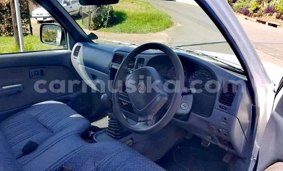 Tenga Tsaru Toyota Hilux Chena Mota in Beitbridge in Matabeleland South Tenga Tsaru Toyota Hilux Chena Mota in Beitbridge in Matabeleland South