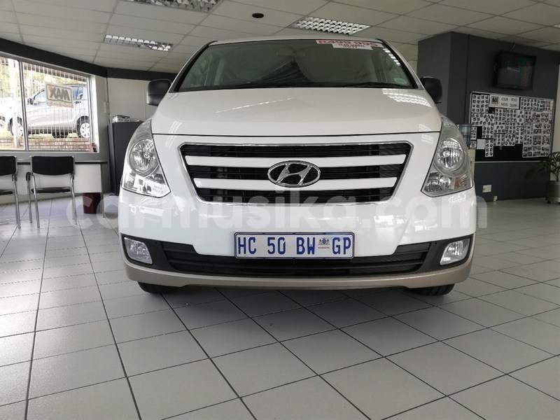 Big with watermark hyundai h1 matabeleland south beitbridge 7820