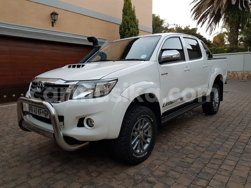 Big with watermark toyota hilux matabeleland south beitbridge 7822