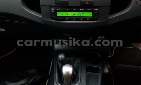 Buy Used Toyota Hilux White Car in Beitbridge in Matabeleland South Buy Used Toyota Hilux White Car in Beitbridge in Matabeleland South