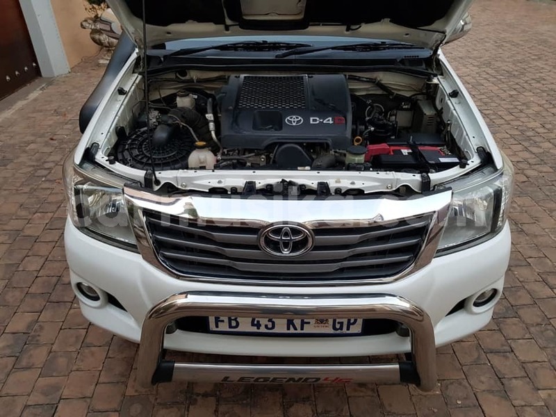 Big with watermark toyota hilux matabeleland south beitbridge 7822