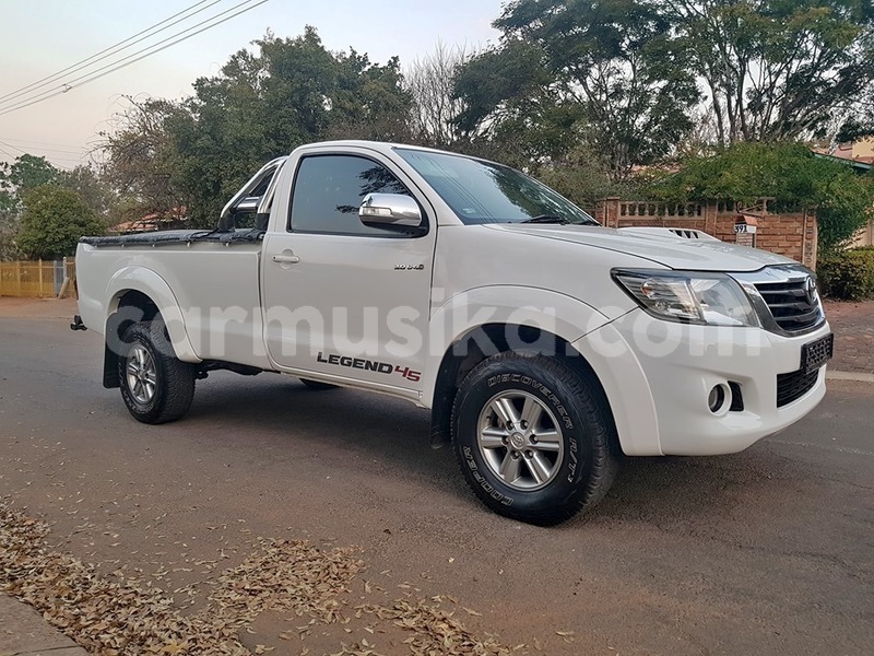 Big with watermark toyota hilux matabeleland south beitbridge 7823