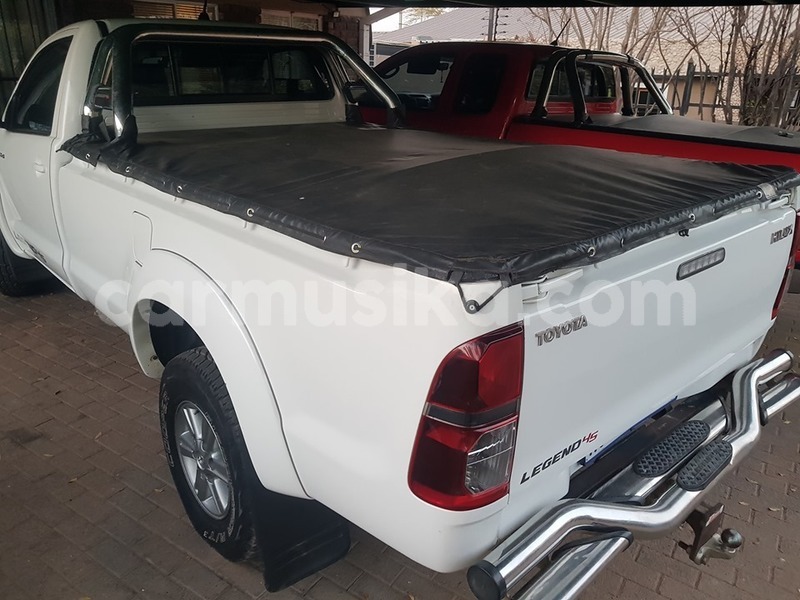 Big with watermark toyota hilux matabeleland south beitbridge 7823