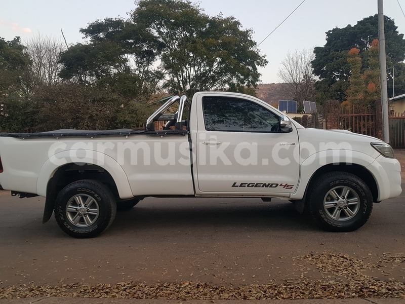 Big with watermark toyota hilux matabeleland south beitbridge 7823