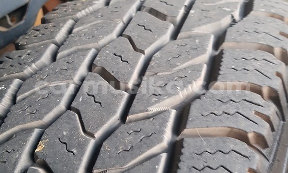 Acheter Occasion Voiture Toyota Hilux Blanc à Beitbridge, Matabeleland South Acheter Occasion Voiture Toyota Hilux Blanc à Beitbridge, Matabeleland South