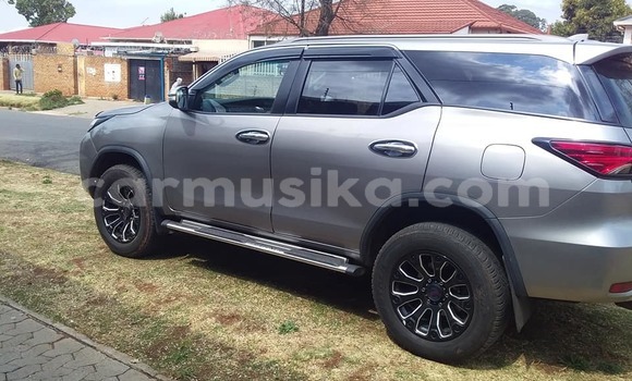 Acheter Occasion Voiture Toyota Fortuner Autre à Beitbridge, Matabeleland South Acheter Occasion Voiture Toyota Fortuner Autre à Beitbridge, Matabeleland South