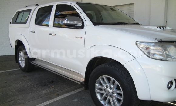 Acheter Occasion Voiture Toyota Hilux Blanc à Greendale, Harare Acheter Occasion Voiture Toyota Hilux Blanc à Greendale, Harare