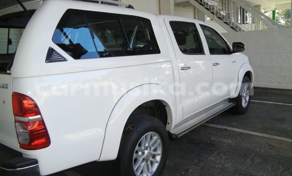 Acheter Occasion Voiture Toyota Hilux Blanc à Greendale, Harare Acheter Occasion Voiture Toyota Hilux Blanc à Greendale, Harare