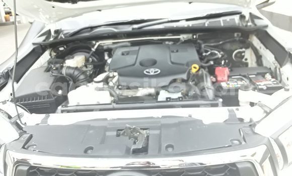 Buy Used Toyota Hilux Silver Car in Beitbridge in Matabeleland South Buy Used Toyota Hilux Silver Car in Beitbridge in Matabeleland South