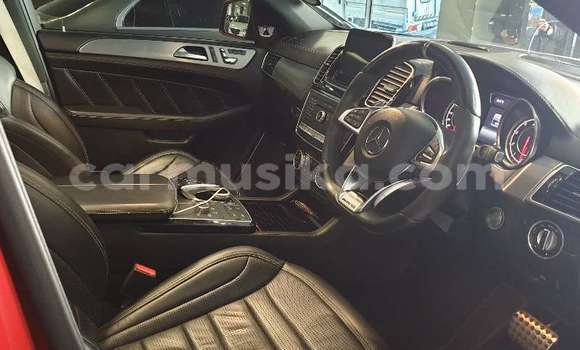 Tenga Tsaru Mercedes‒Benz S–Class Tsvuku Mota in Beitbridge in Matabeleland South Tenga Tsaru Mercedes‒Benz S–Class Tsvuku Mota in Beitbridge in Matabeleland South