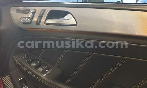 Tenga Tsaru Mercedes‒Benz S–Class Tsvuku Mota in Beitbridge in Matabeleland South Tenga Tsaru Mercedes‒Benz S–Class Tsvuku Mota in Beitbridge in Matabeleland South