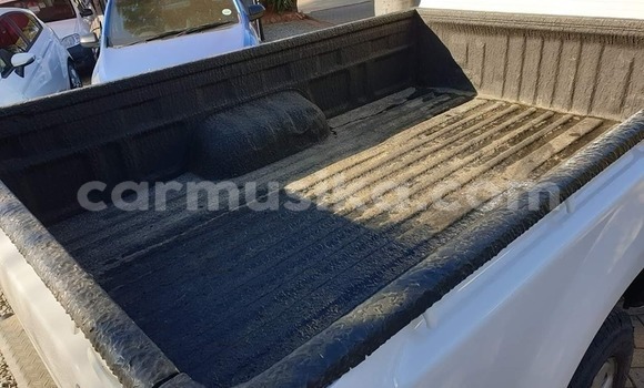 Tenga Tsaru Toyota Hilux Chena Mota in Harare in Harare Tenga Tsaru Toyota Hilux Chena Mota in Harare in Harare