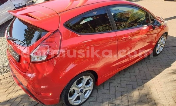 Tenga Tsaru Ford Fiesta ST Tsvuku Mota in Harare in Harare Tenga Tsaru Ford Fiesta ST Tsvuku Mota in Harare in Harare