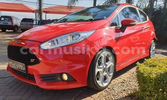 Tenga Tsaru Ford Fiesta ST Tsvuku Mota in Harare in Harare Tenga Tsaru Ford Fiesta ST Tsvuku Mota in Harare in Harare