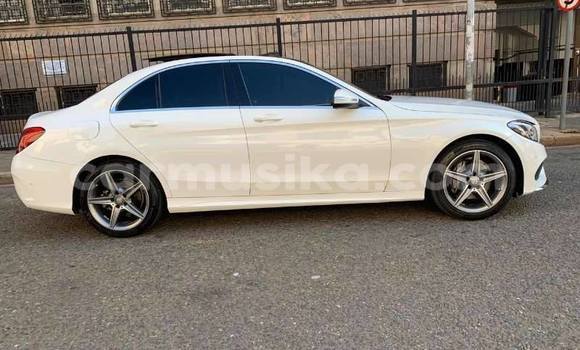 Buy Used Mercedes‒Benz C–Class White Car in Beitbridge in Matabeleland South Buy Used Mercedes‒Benz C–Class White Car in Beitbridge in Matabeleland South