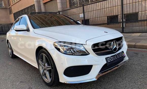 Buy Used Mercedes‒Benz C–Class White Car in Beitbridge in Matabeleland South Buy Used Mercedes‒Benz C–Class White Car in Beitbridge in Matabeleland South