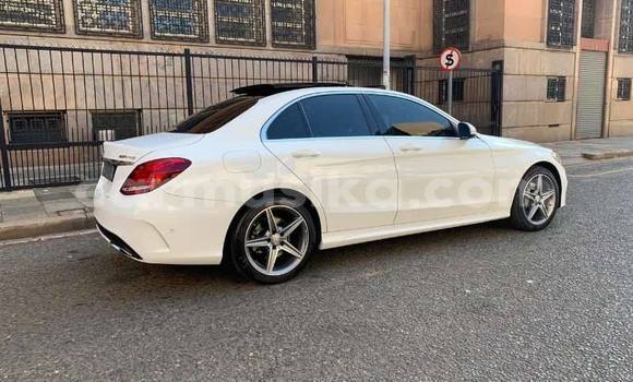 Buy Used Mercedes‒Benz C–Class White Car in Beitbridge in Matabeleland South Buy Used Mercedes‒Benz C–Class White Car in Beitbridge in Matabeleland South