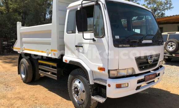 Acheter Occasion Voiture Nissan 240SX Blanc à Harare, Harare Acheter Occasion Voiture Nissan 240SX Blanc à Harare, Harare