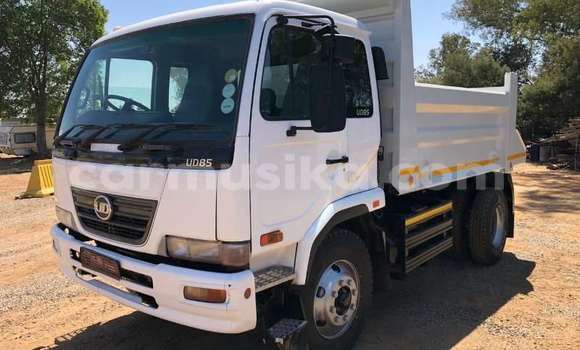 Acheter Occasion Voiture Nissan 240SX Blanc à Harare, Harare Acheter Occasion Voiture Nissan 240SX Blanc à Harare, Harare