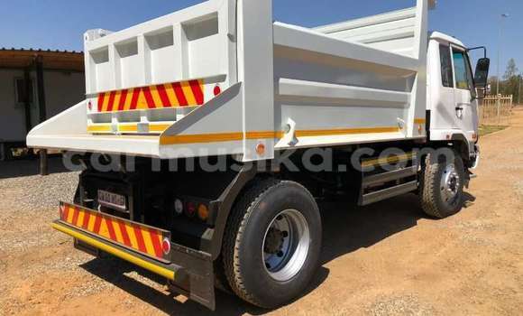 Acheter Occasion Voiture Nissan 240SX Blanc à Harare, Harare Acheter Occasion Voiture Nissan 240SX Blanc à Harare, Harare