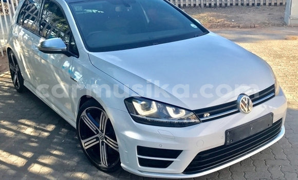Tenga Tsaru Volkswagen Golf Chena Mota in Beitbridge in Matabeleland South Tenga Tsaru Volkswagen Golf Chena Mota in Beitbridge in Matabeleland South