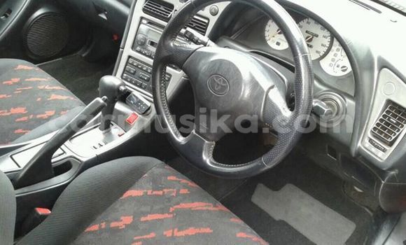 Nunua Ilio tumika Toyota Celica Nyekundu Gari ndani ya Harare nchini Harare Nunua Ilio tumika Toyota Celica Nyekundu Gari ndani ya Harare nchini Harare