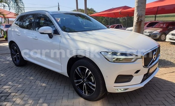 Nunua Ilio tumika Volvo XC60 Nyeupe Gari ndani ya Harare nchini Harare
