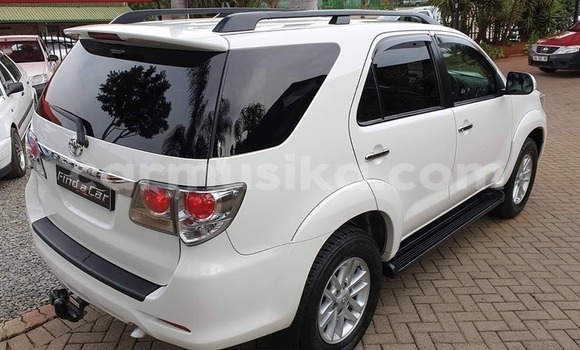 Tenga Tsaru Toyota Fortuner Chena Mota in Harare in Harare Tenga Tsaru Toyota Fortuner Chena Mota in Harare in Harare