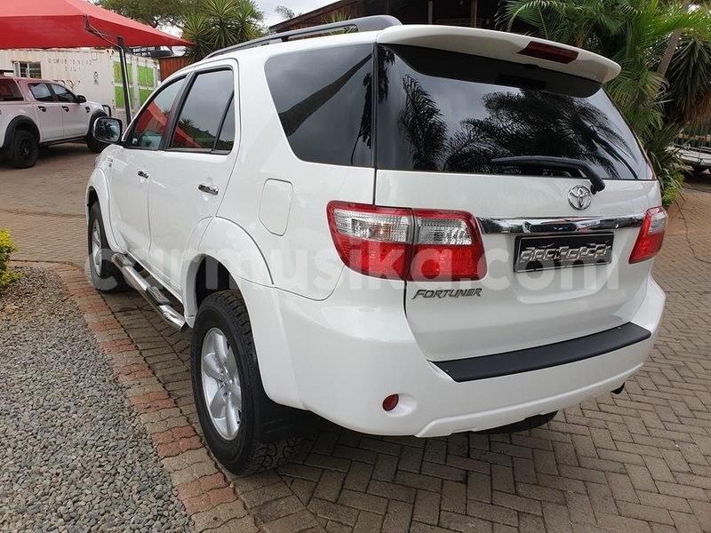 Big with watermark toyota fortuner matabeleland south beitbridge 7854